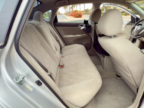 Used 2013 Nissan Sentra SV image 11