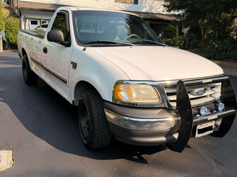 Used 1999 Ford F150 2WD Regular Cab image 12
