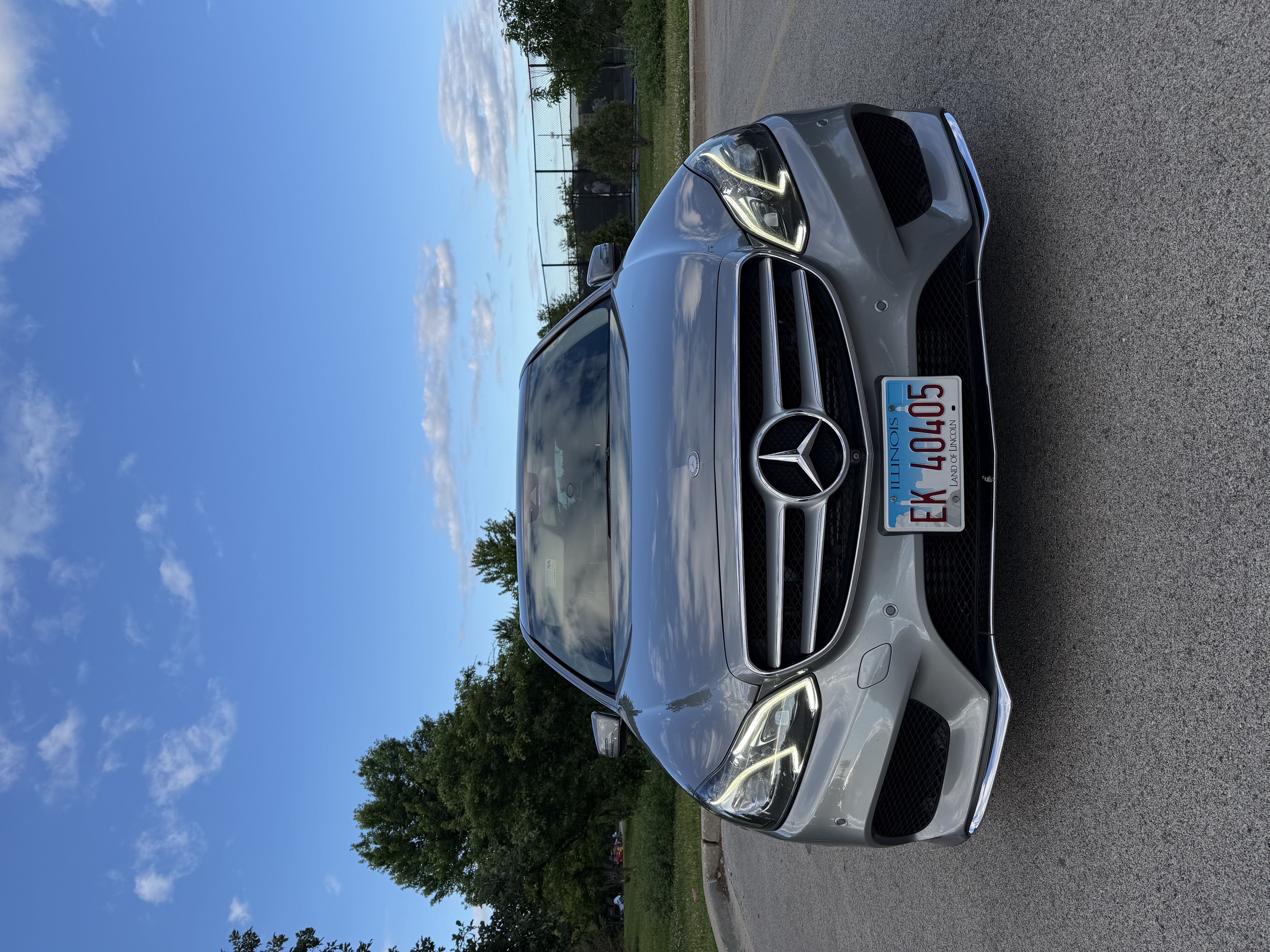 Used 2014 Mercedes-Benz E 250 BlueTEC 4MATIC Sedan image 2