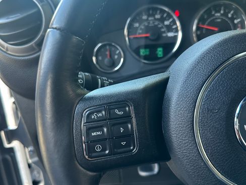 Used 2015 Jeep Wrangler Sport image 17