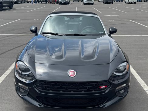 Used 2020 FIAT 124 Spider Lusso w/ Convenience Group RWD image 12