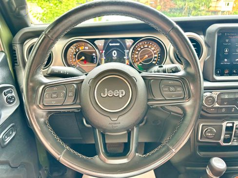 Used 2021 Jeep Wrangler Unlimited Sport AWD/4WD image 10