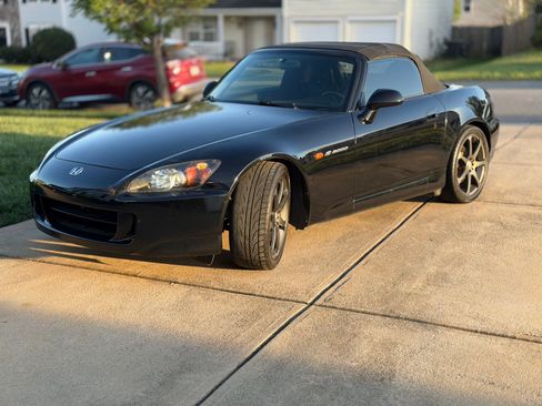 Used 2005 Honda S2000 image 8
