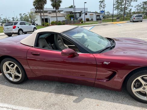 Used 2003 Chevrolet Corvette Convertible w/ Preferred Equipment Group1 image 15