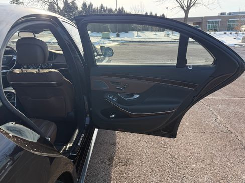 Used 2015 Mercedes-Benz S 63 AMG 4MATIC Sedan image 18