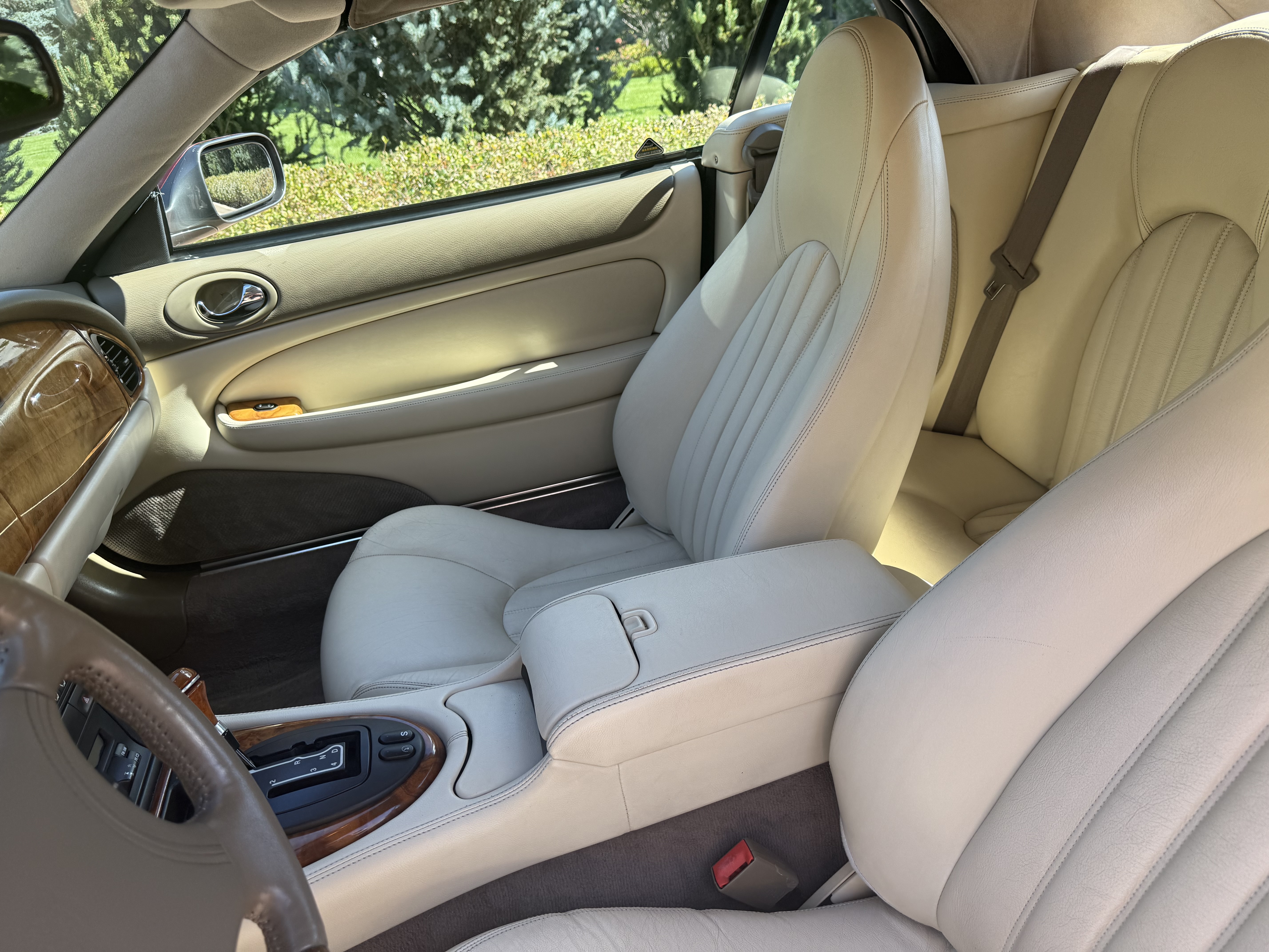 Used 1997 Jaguar XK8 Convertible RWD image 12