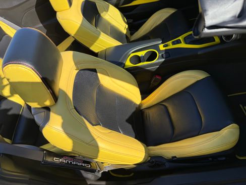 Used 2018 Chevrolet Camaro SS image 25