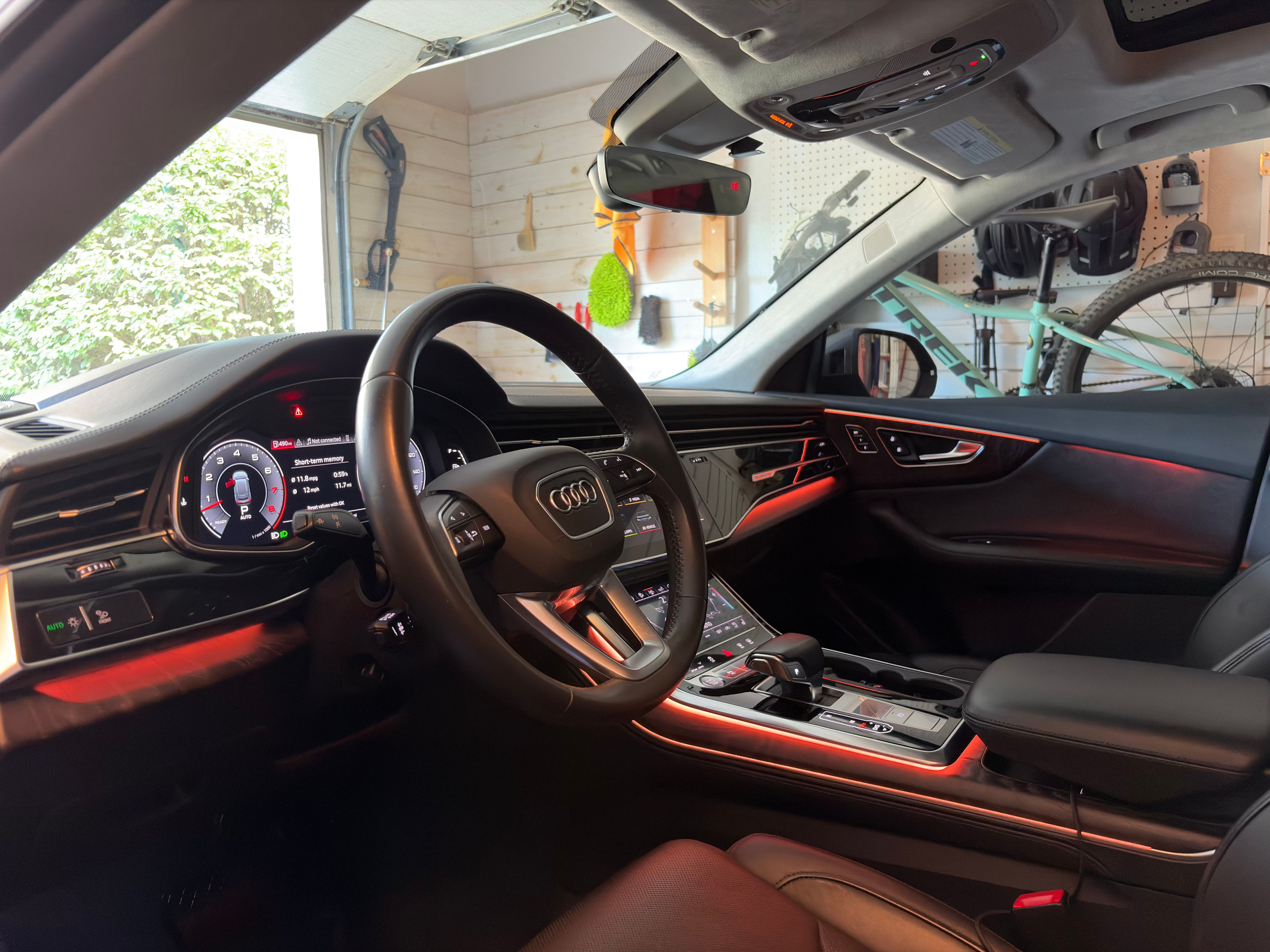 Used 2019 Audi Q8 Prestige w/ Luxury Package AWD/4WD image 20