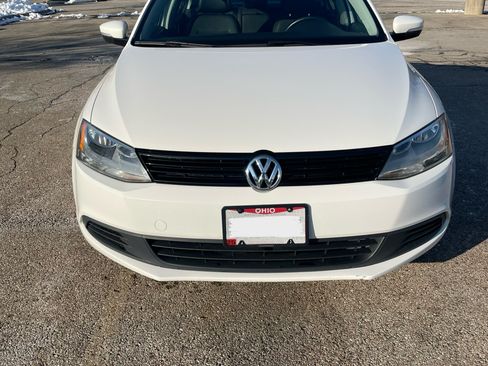 Used 2012 Volkswagen Jetta SE image 2