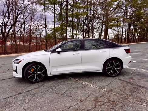 Used 2022 Polestar Polestar 2 w/ Performance Package image 9