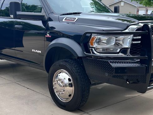 Used 2022 RAM 4500 Tradesman w/ Chrome Appearance Group AWD/4WD image 2