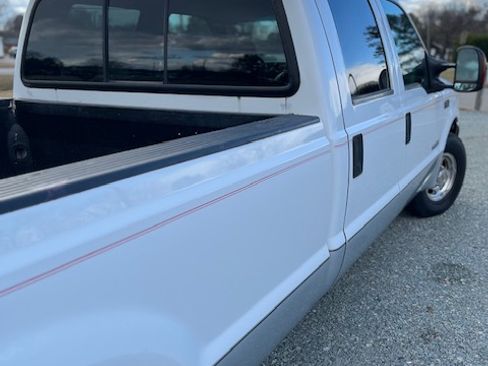 Used 2004 Ford F250 Lariat image 14
