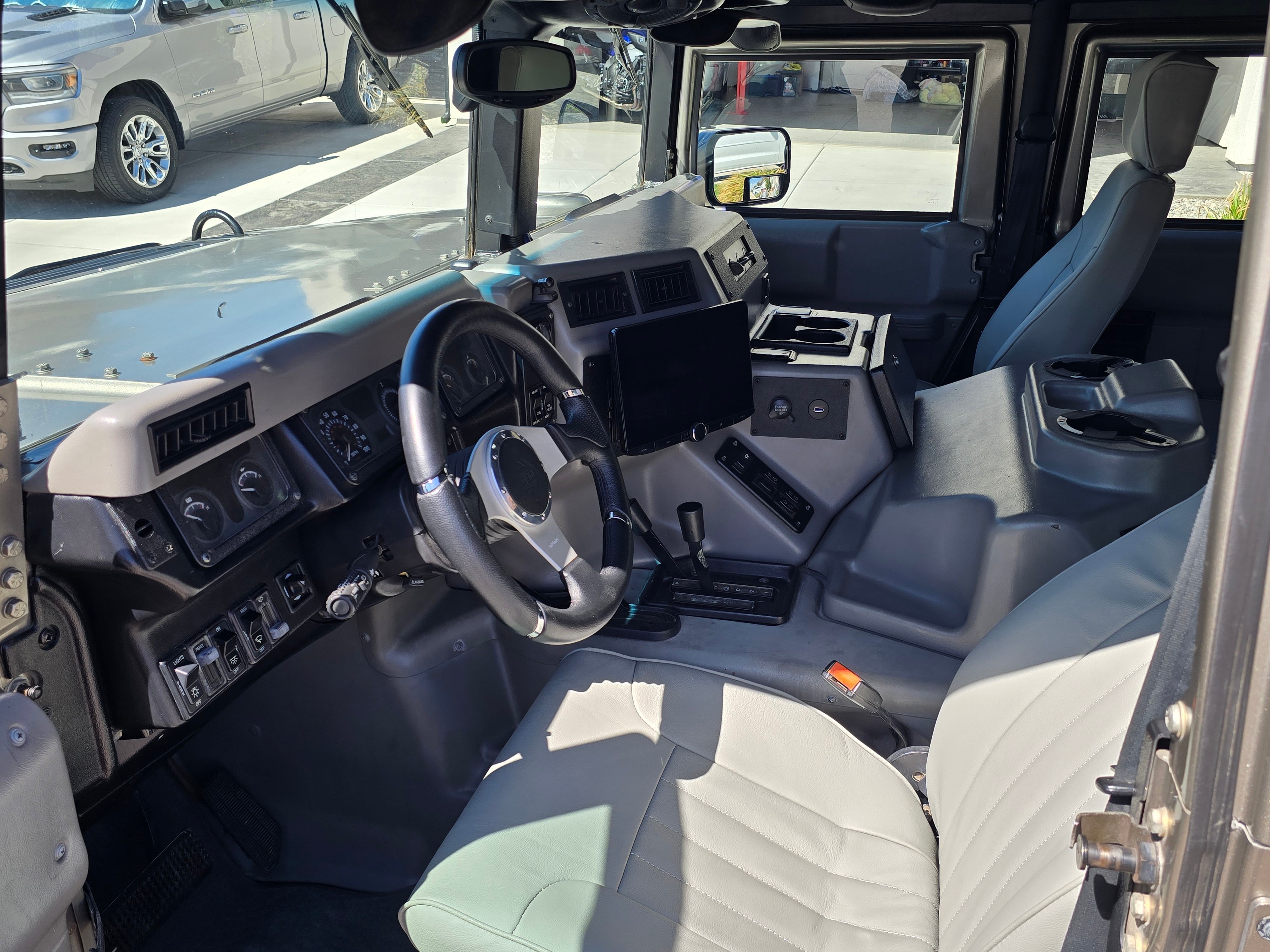 Used 2001 HUMMER H1 4-Door Open Top AWD/4WD image 10