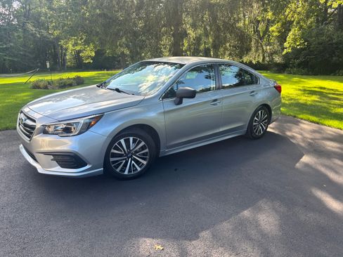 Used 2018 Subaru Legacy 2.5i w/ Popular Package #1 AWD/4WD image 1