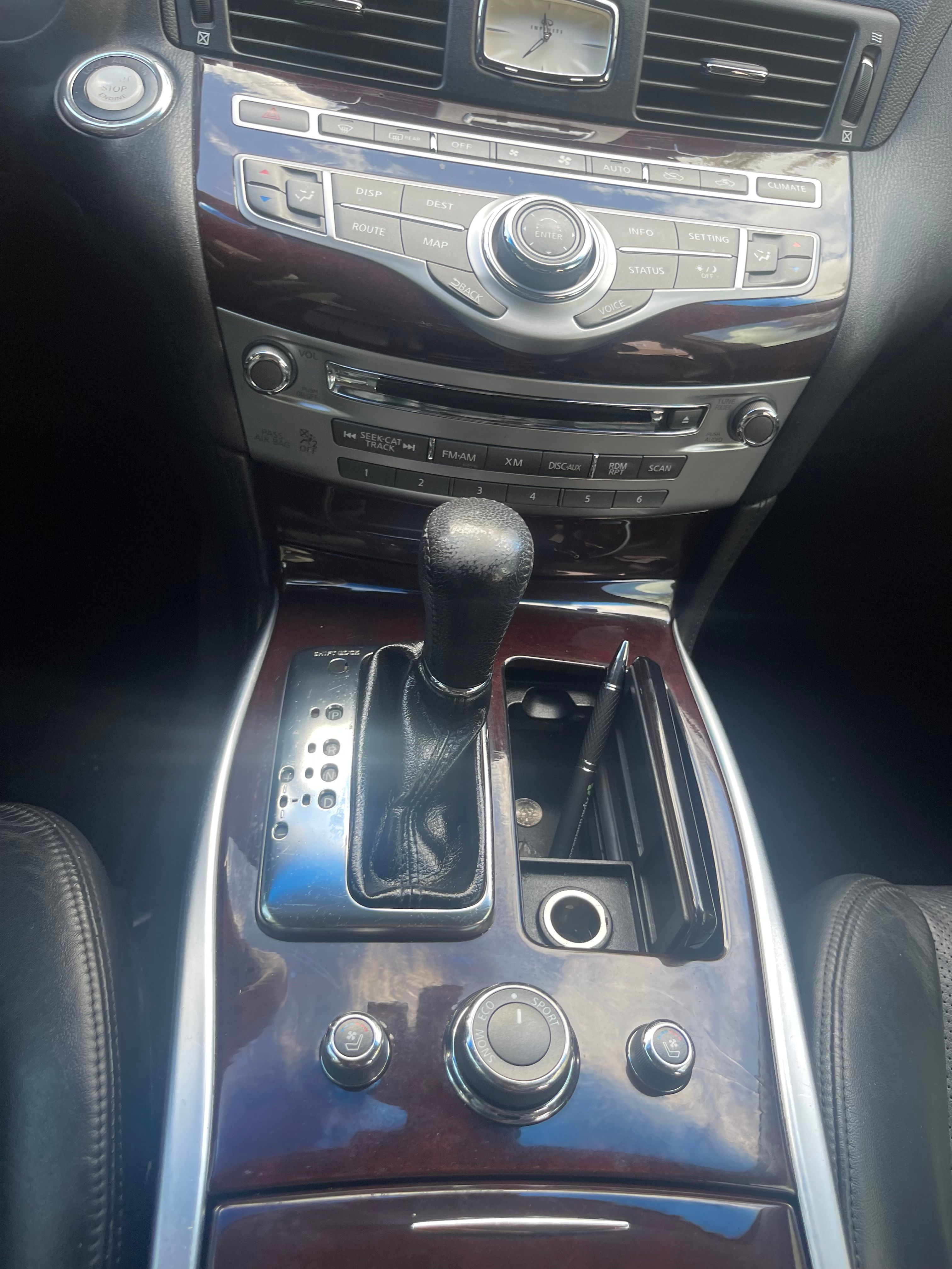 Used 2011 INFINITI M37 w/ Premium Pkg RWD image 13