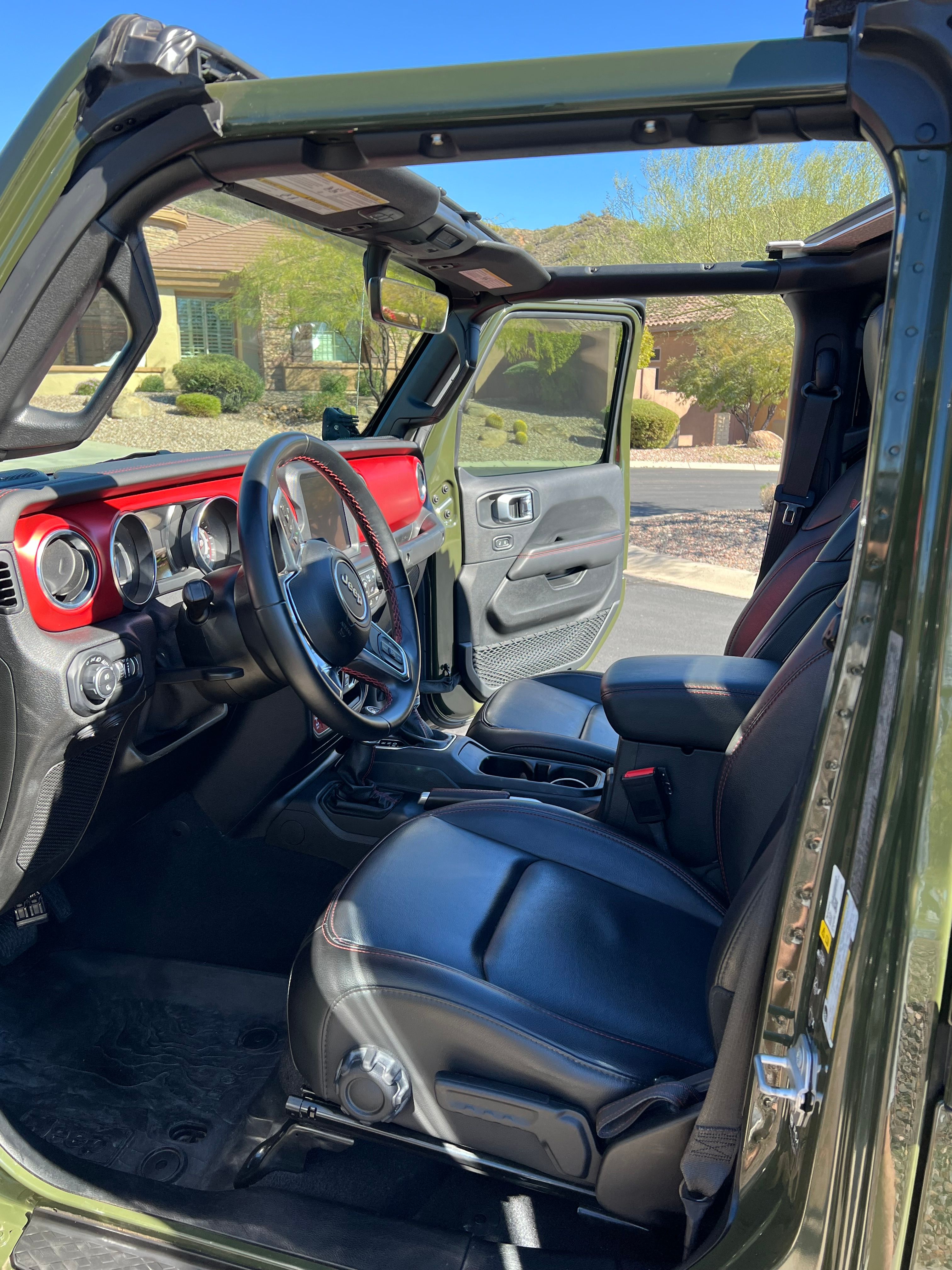 Used 2021 Jeep Gladiator Rubicon AWD/4WD image 9