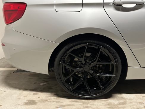 Used 2018 BMW 330i Gran Turismo xDrive image 15