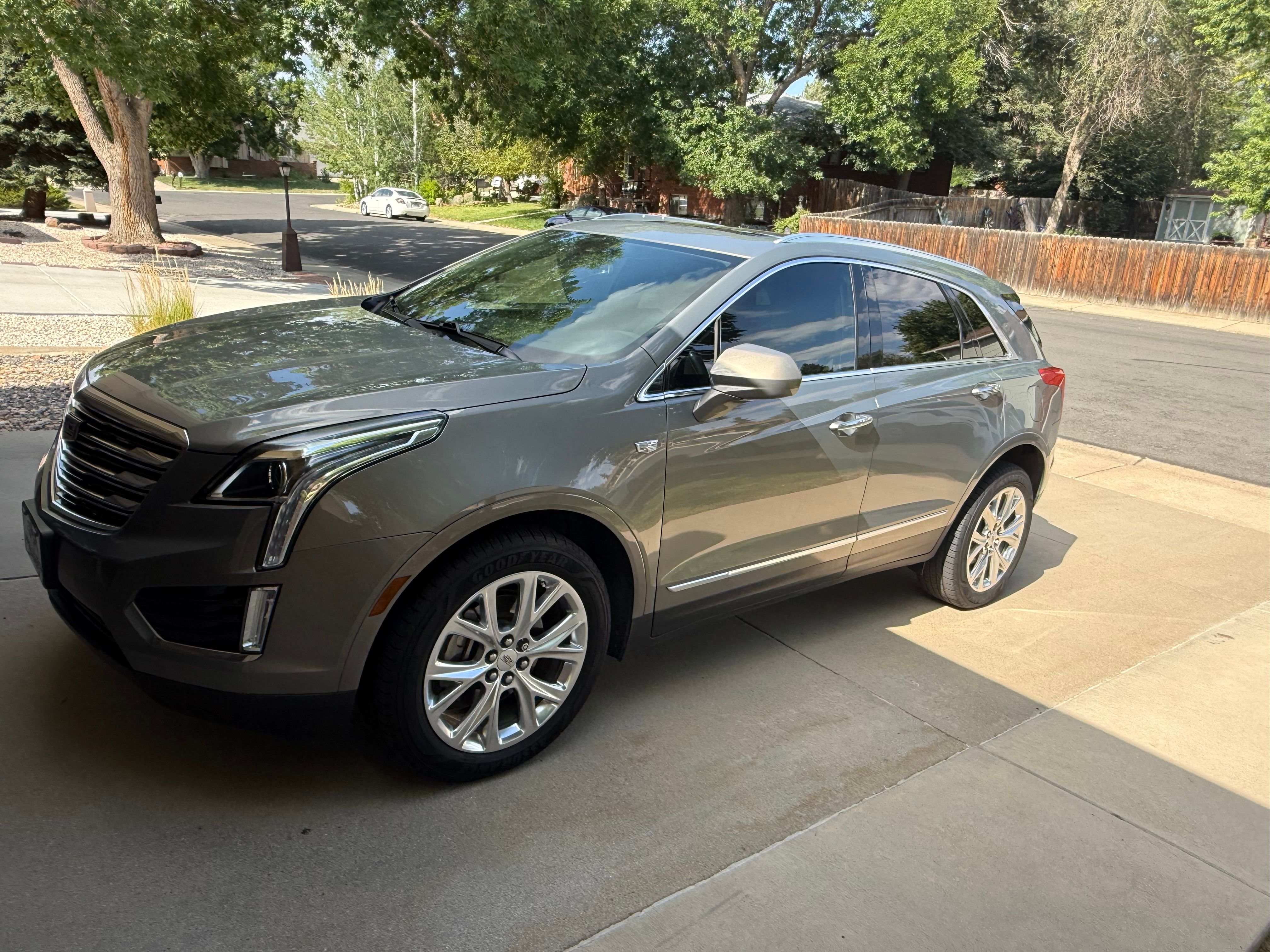 Used 2019 Cadillac XT5 Luxury AWD/4WD image 1