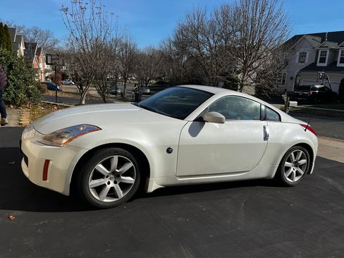 Used 2003 Nissan 350Z Touring image 1