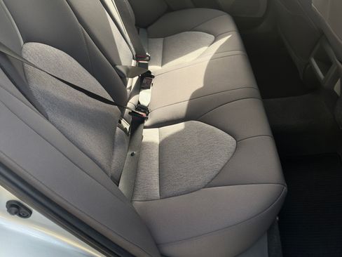 Used 2021 Toyota Camry LE image 8