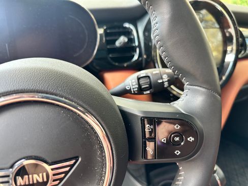 Used 2024 MINI Cooper S w/ Signature Upholstery Package image 19