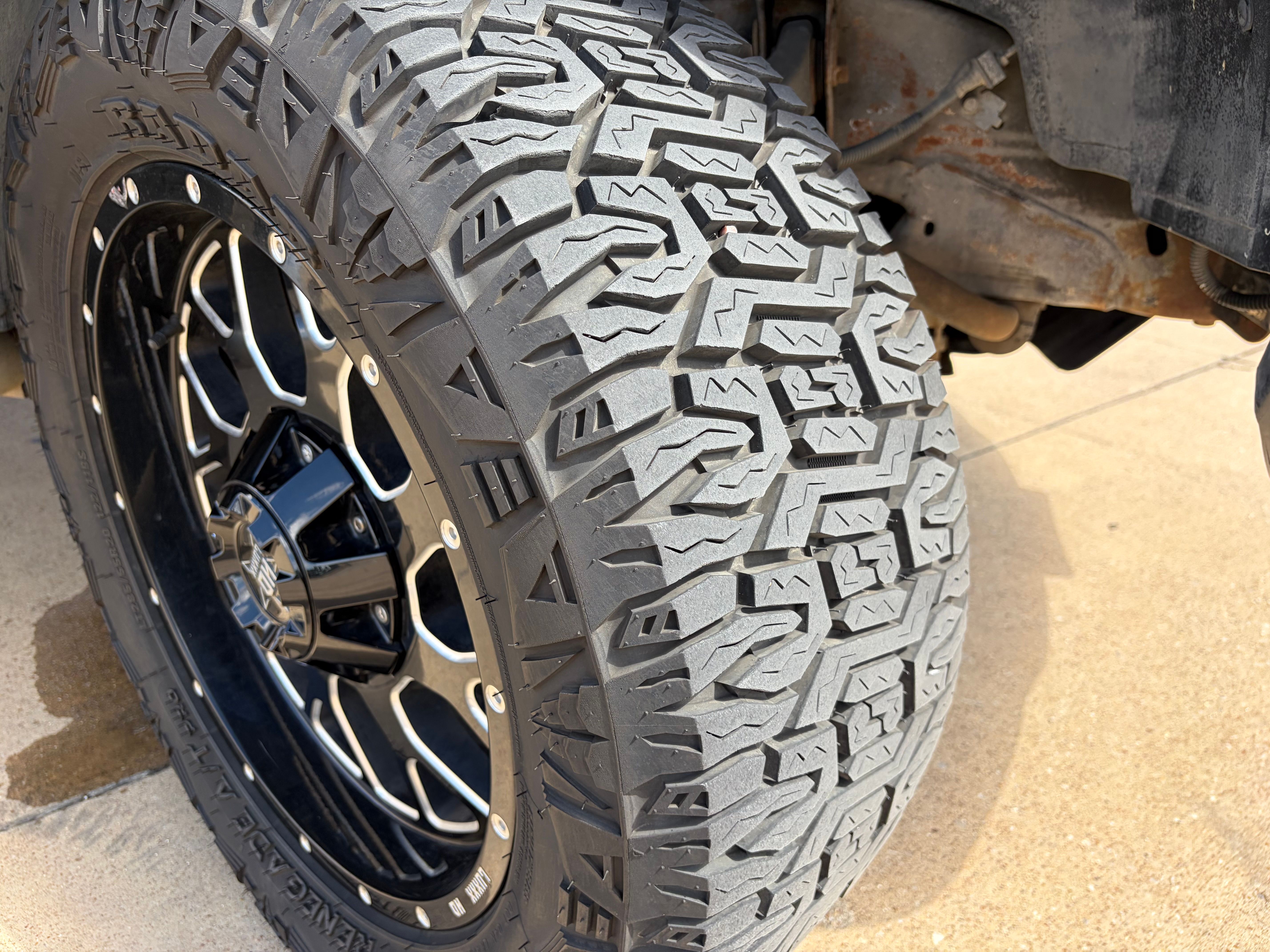 Used 2004 GMC Sierra 2500 SLT RWD image 11