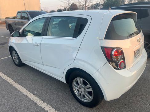 Used 2015 Chevrolet Sonic LT image 14