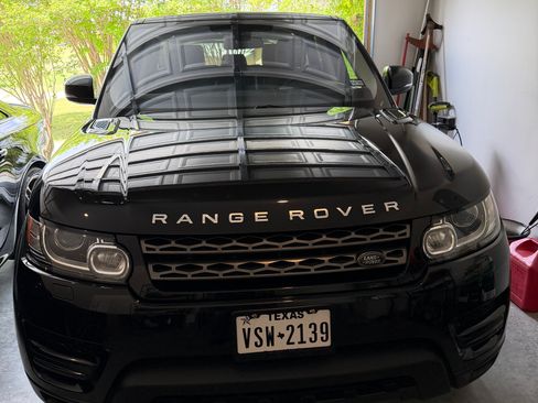 Used 2016 Land Rover Range Rover Sport SE image 1