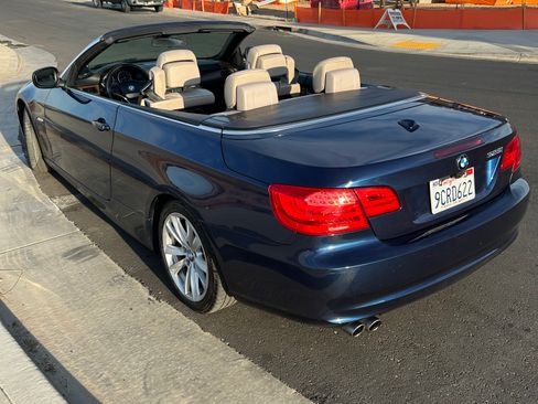 Used 2011 BMW 328i Convertible RWD image 15
