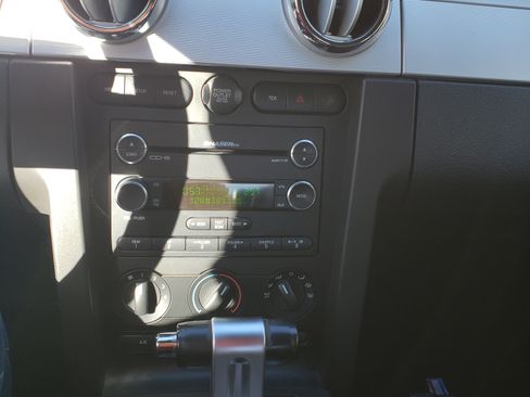 Used 2008 Ford Mustang GT Premium image 12