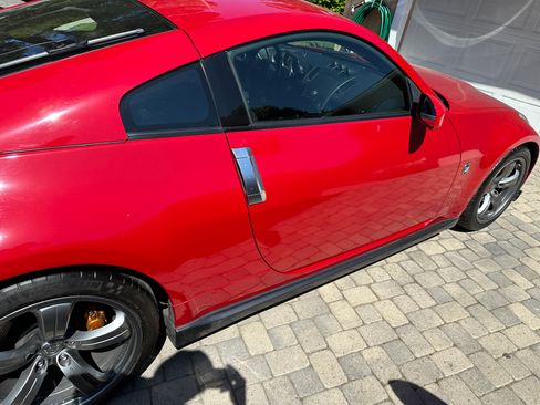 Used 2007 Nissan 350Z NISMO image 9