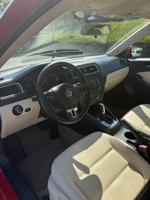 Used 2012 Volkswagen Jetta SE FWD image 5