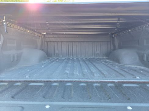 Used 2017 Toyota Tundra SR5 image 8