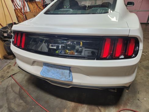 Used 2017 Ford Mustang GT Premium w/ GT Performance Package image 10