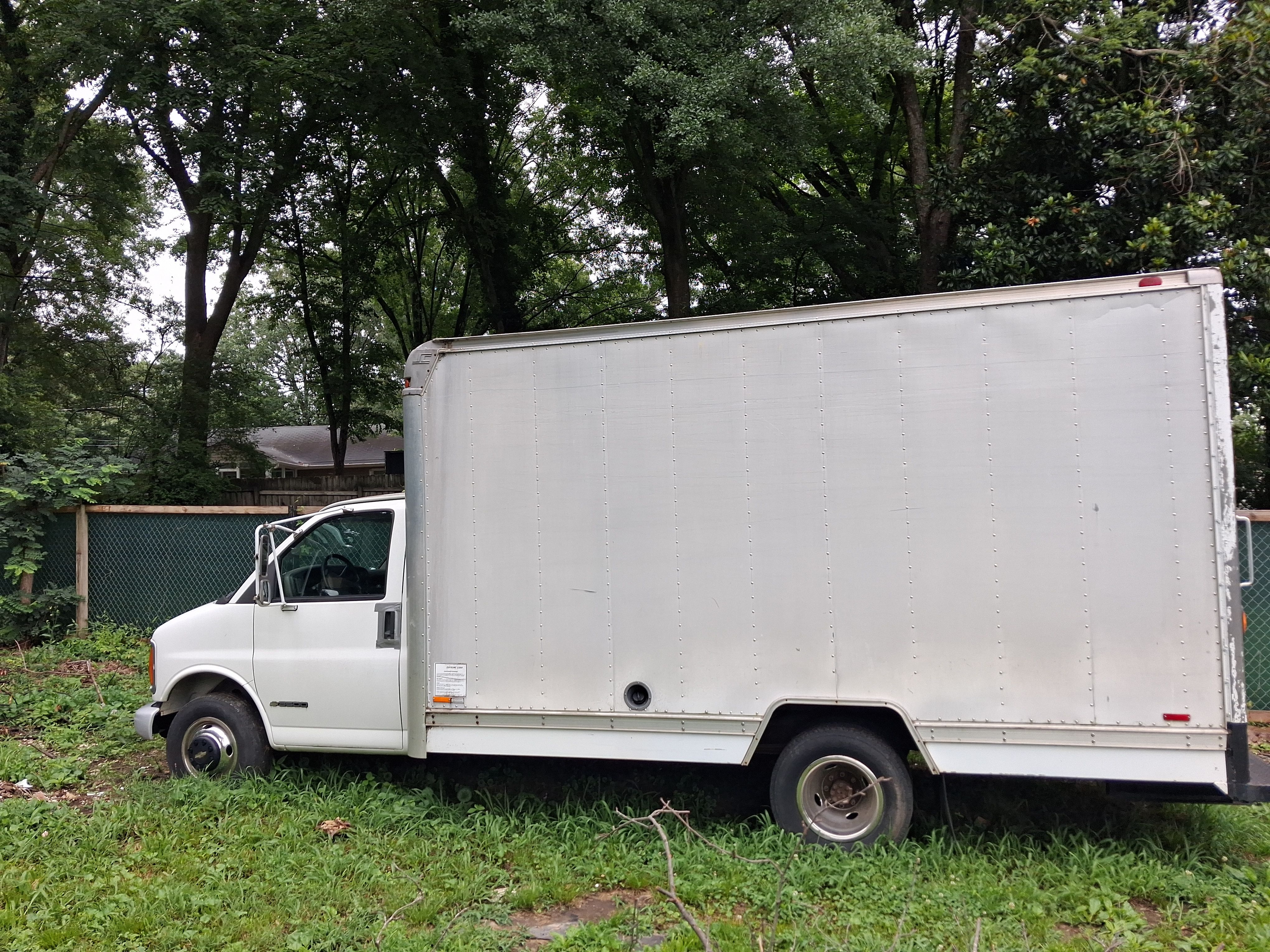 Used 1999 Chevrolet Express 3500 RWD image 1