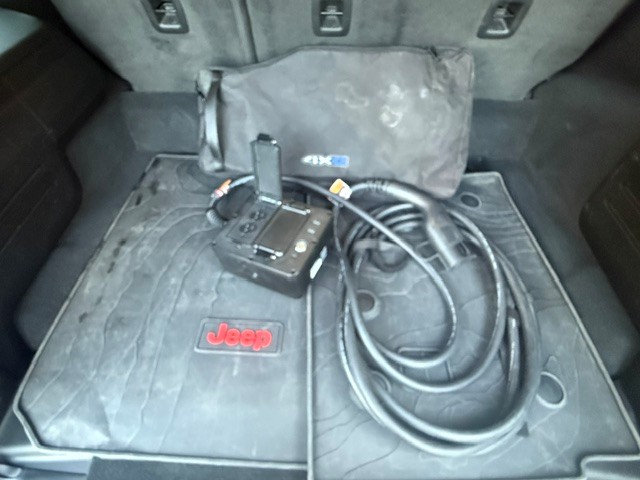 Used 2024 Jeep Wrangler Unlimited Sahara w/ Safety Group AWD/4WD image 6