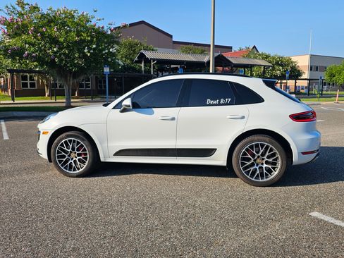 Used 2016 Porsche Macan Turbo image 20