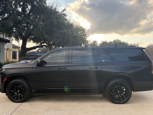 Used 2021 Cadillac Escalade ESV Sport w/ Driver Assist Tech Package image 2