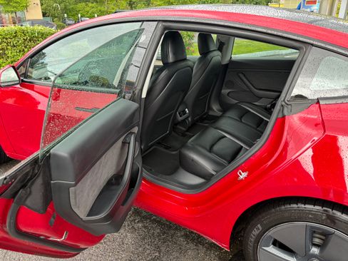 Used 2023 Tesla Model 3 Standard Range RWD image 8