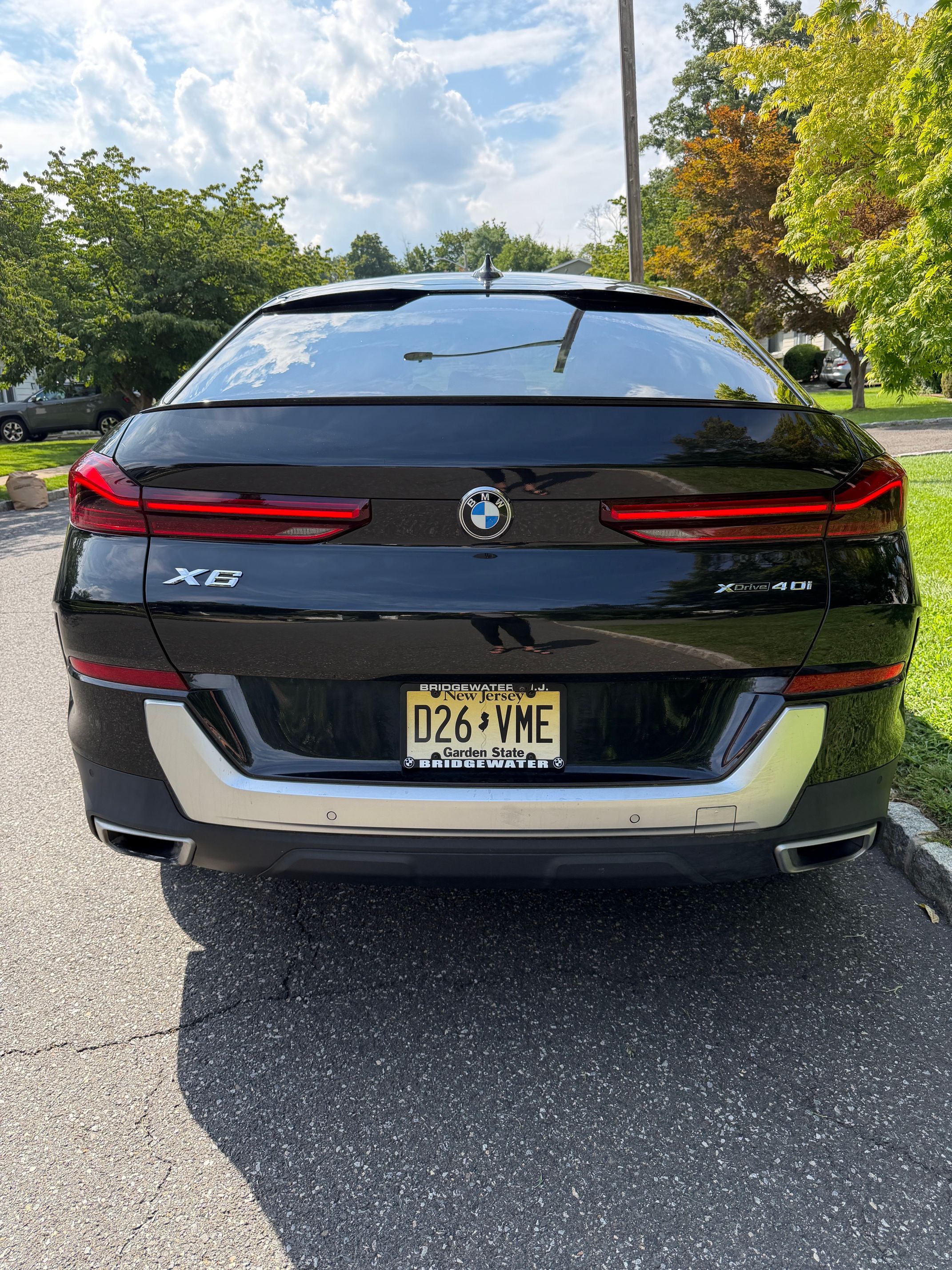 Used 2021 BMW X6 xDrive40i w/ Premium Package 3 AWD/4WD image 6