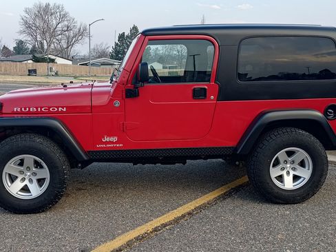 Used 2006 Jeep Wrangler Unlimited Rubicon image 2