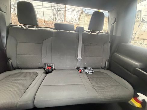 Used 2021 Chevrolet Silverado 2500 Custom w/ Custom Value Package image 23