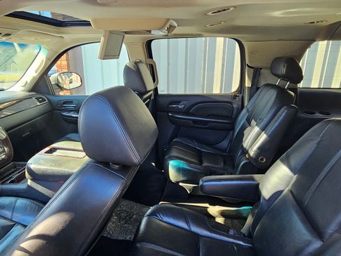 Used 2008 GMC Yukon XL Denali image 8