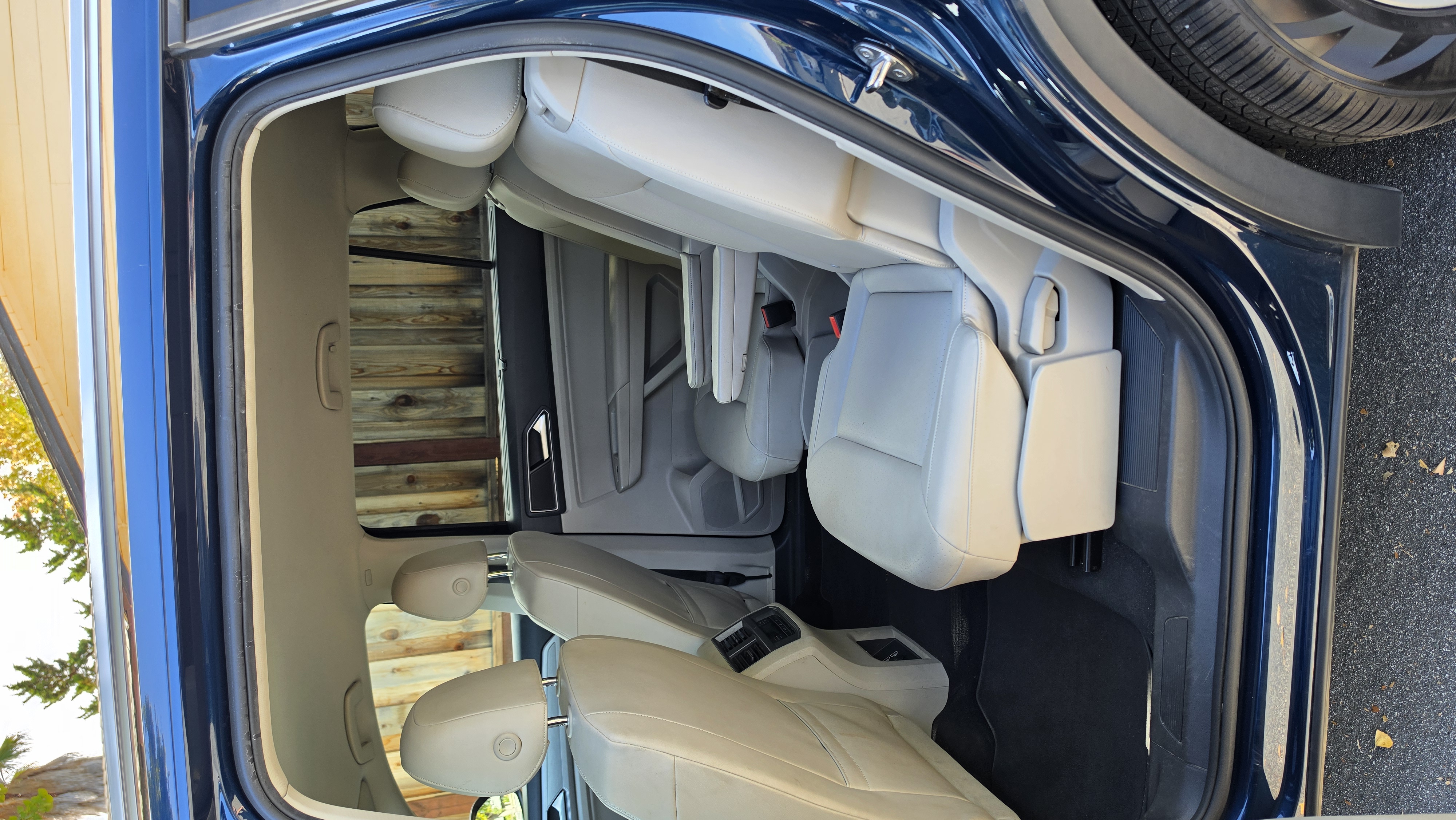 Used 2019 Volkswagen Atlas SE w/ Towing Package FWD image 6