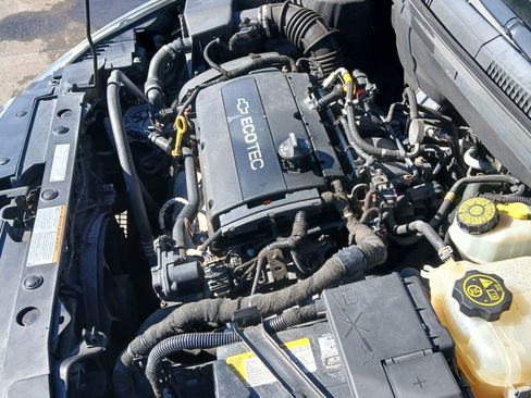 Used 2015 Chevrolet Cruze LS image 1