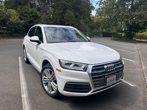 Used 2018 Audi Q5 2.0T Premium Plus w/ Premium Plus Package AWD/4WD image 5