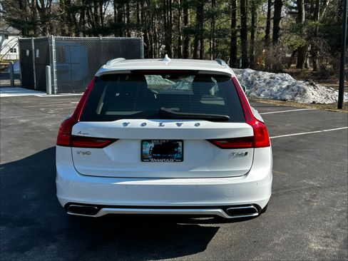 Used 2019 Volvo V90 T6 R-Design w/ Advanced Package image 8