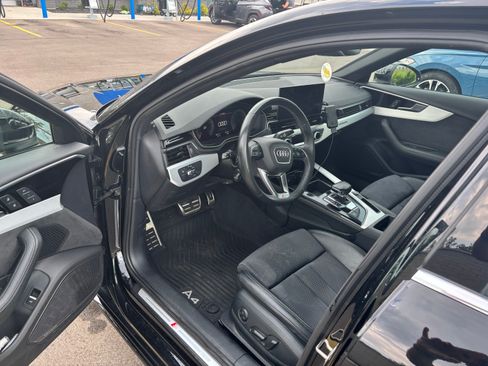 Used 2023 Audi A4 2.0T Premium Plus w/ Premium Plus Package AWD/4WD image 4