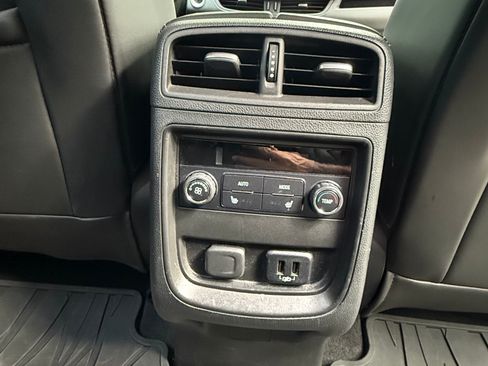 Used 2017 Buick Envision Essence FWD image 16