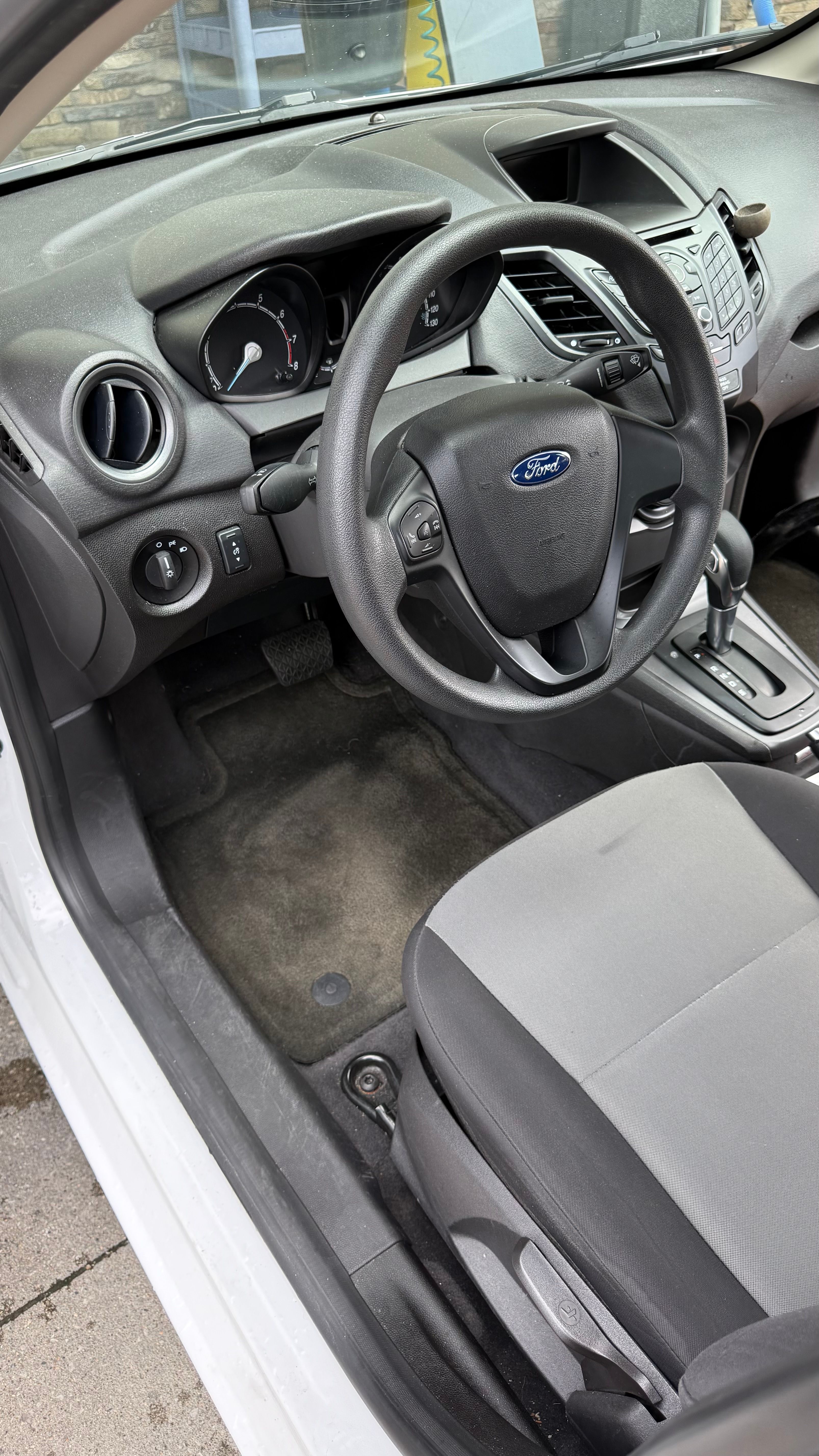Used 2018 Ford Fiesta S FWD image 8